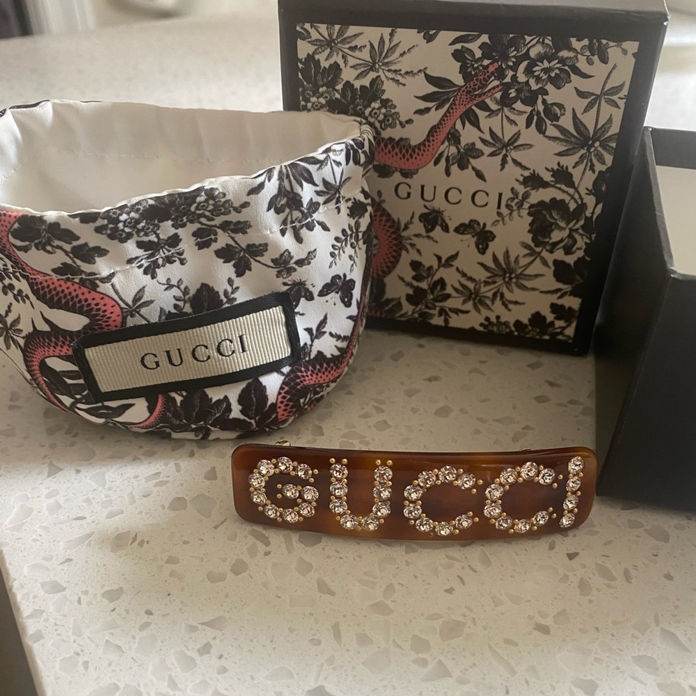 Gucci hair clip